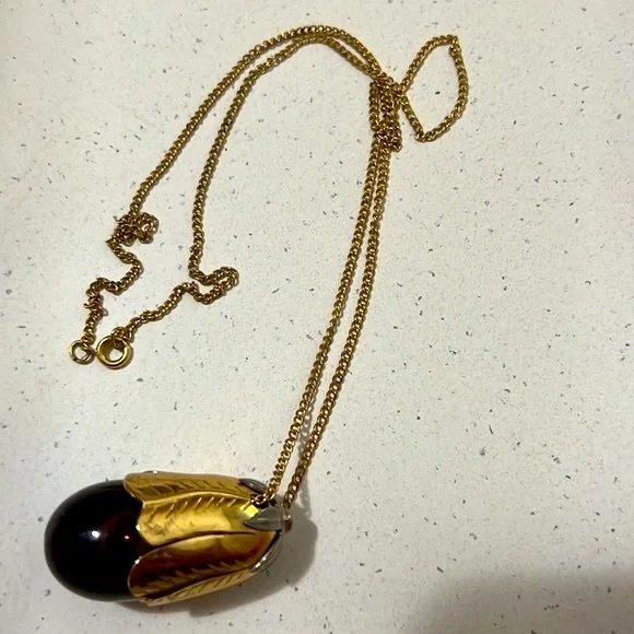 Vintage avon sales jewelry necklaces